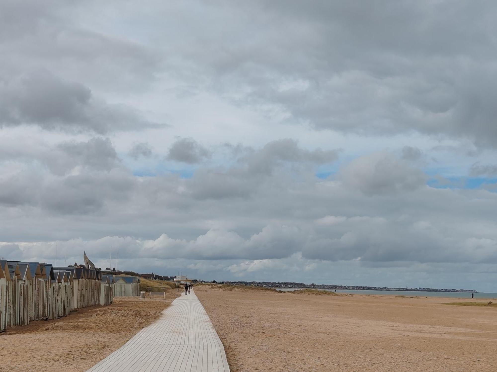 Villa Francette A 500M De La Plage Ouistreham Exterior photo